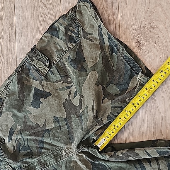 Wrangler Camo Cargo Shorts, sz 42 - Picture 11 of 11